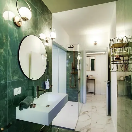 Sahara & Amazzonia Luxury Rooms- The House Of Travelers *