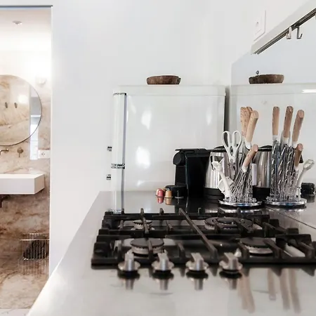 Апартаменты Sahara & Amazzonia Luxury Rooms- The House Of Travelers Комо